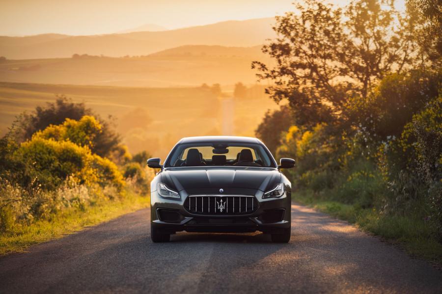  Maserati Quattroporte S Q4 GranSport (M156) 2017 года  (фото 2 из 41)